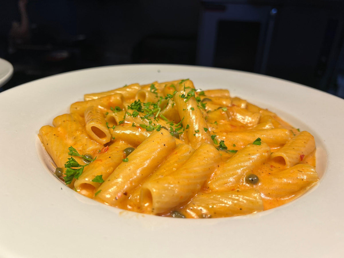 Rigatoni al Salmone